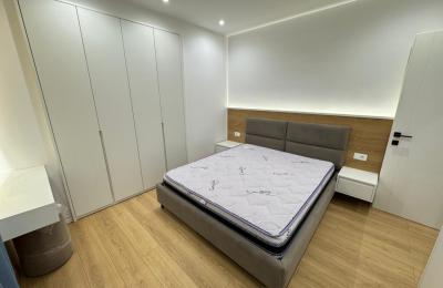Jepet me qera apartament 1+1 në Selitë