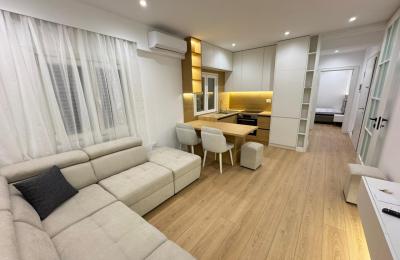 Jepet me qera apartament 1+1 në Selitë