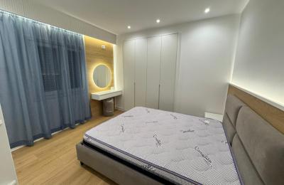 Jepet me qera apartament 1+1 në Selitë