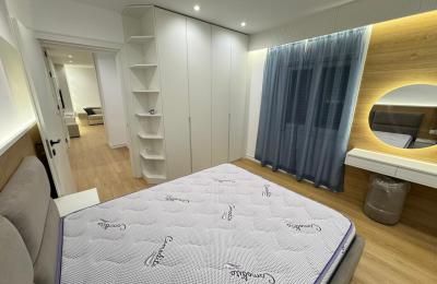 Jepet me qera apartament 1+1 në Selitë